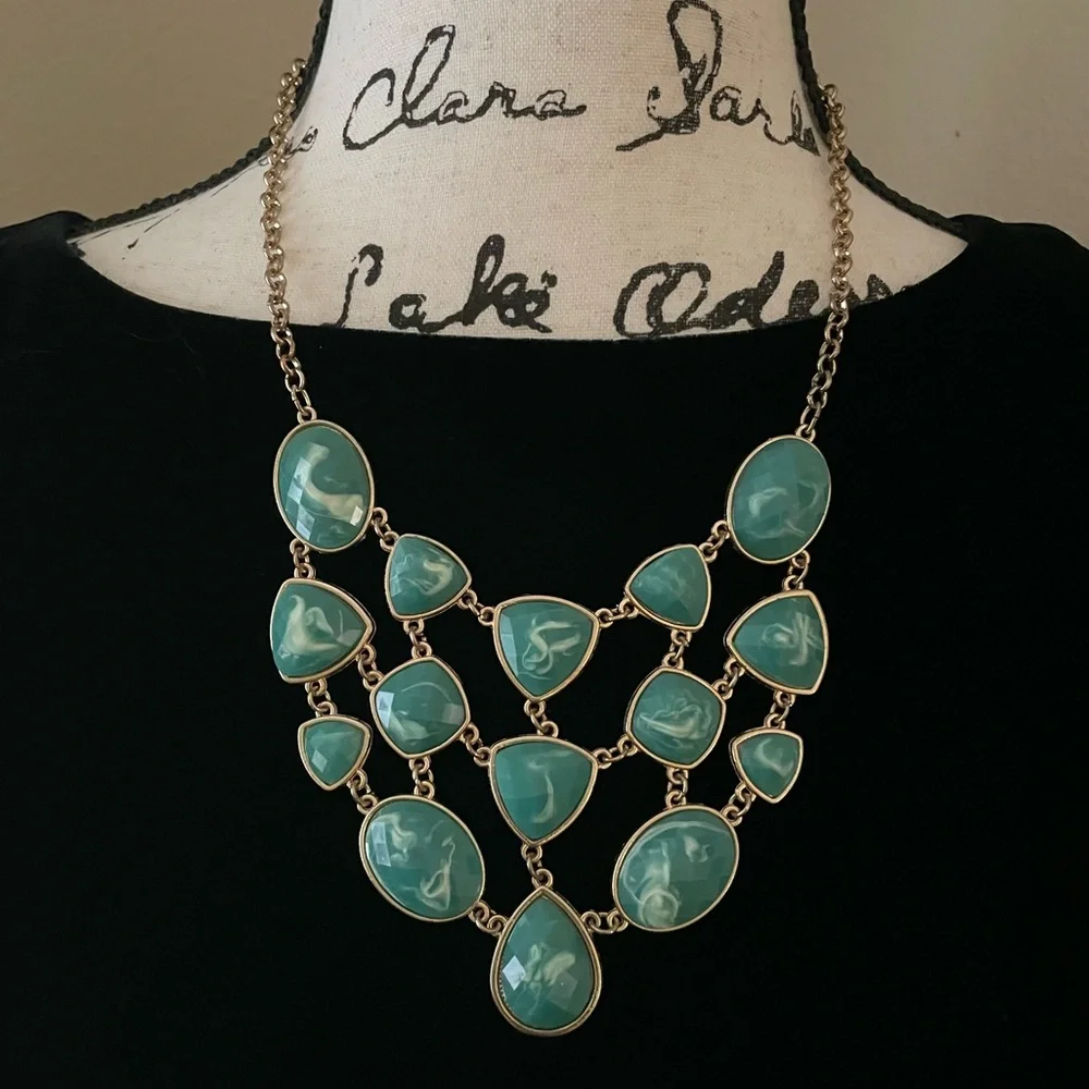 Charming Charlie Tiered Necklace and Earring Set